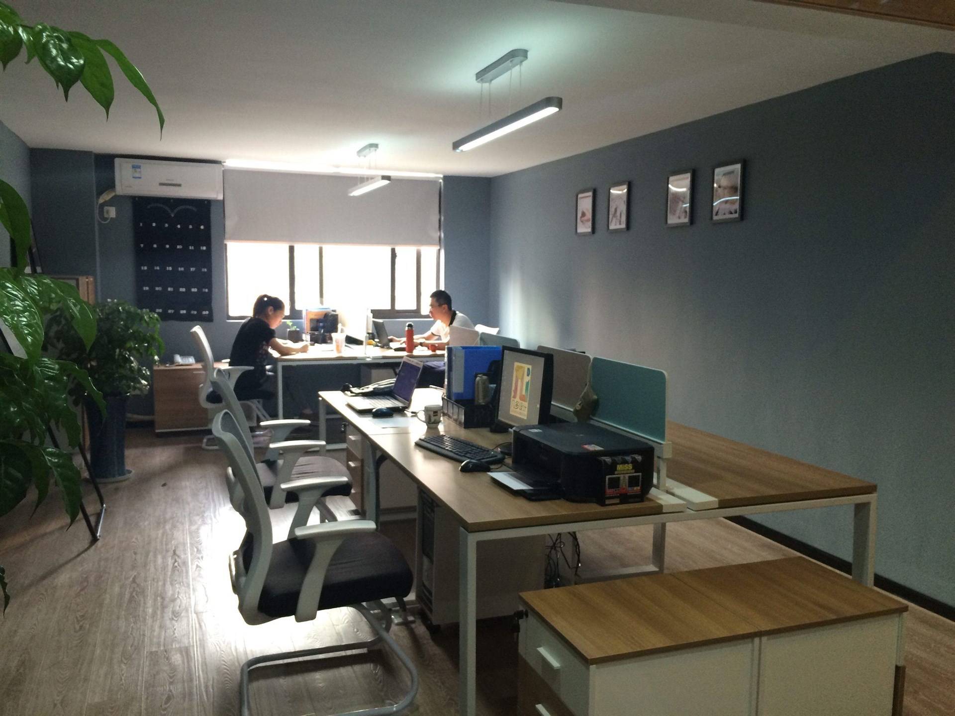 商丘市炫彩圖文設(shè)計(jì)制作 專業(yè)與創(chuàng)意并重的視覺(jué)藝術(shù)專家